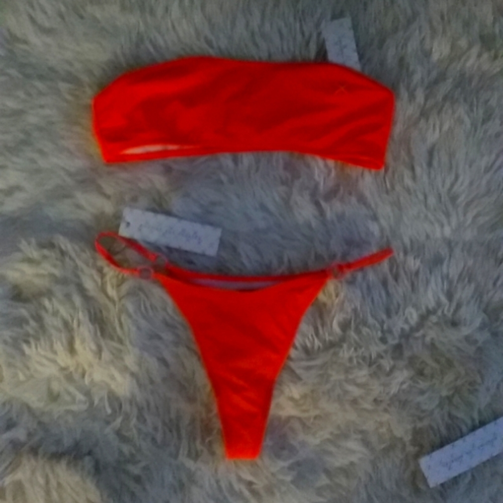 Boutine LA Wild Orange strapless top L and Wild Orange ringer bottom L